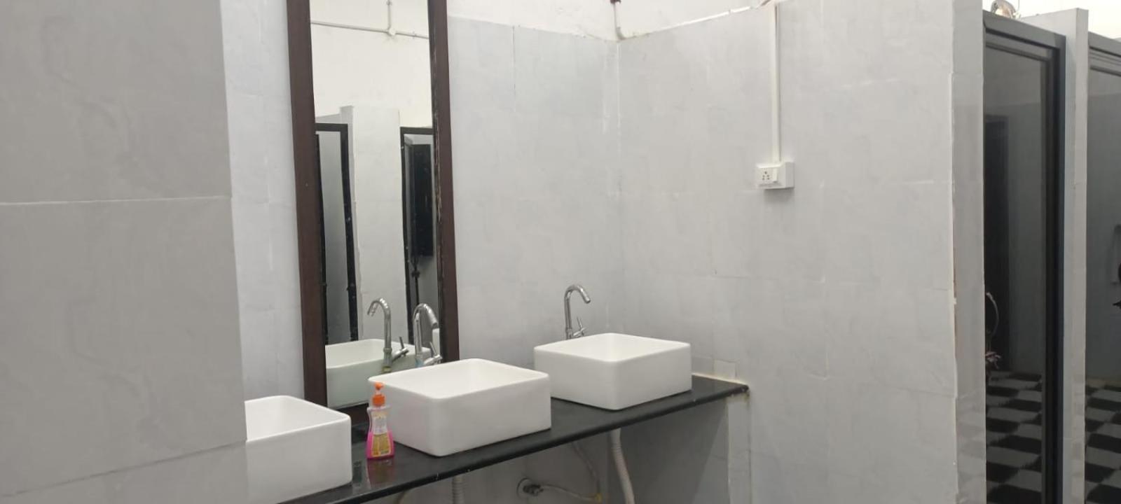 Abuzz Oxfordcaps Imperial Heights Mussoorie Dehradun Albergue Exterior foto